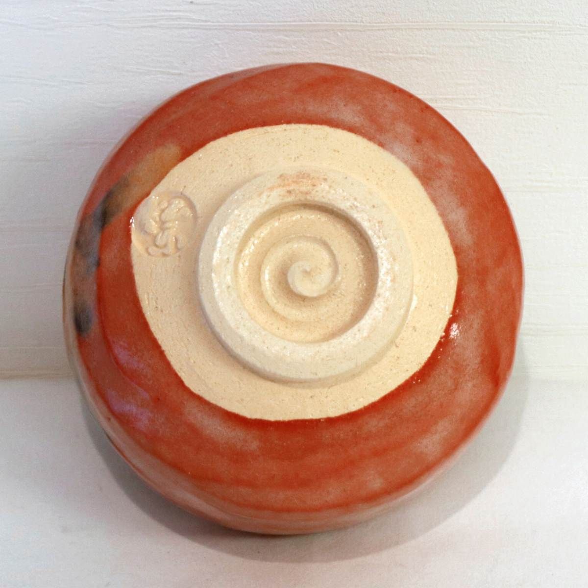 逢絢亭・茶道具 茶碗 平茶碗 楽焼 赤楽 松楽窯 紙箱入り 松