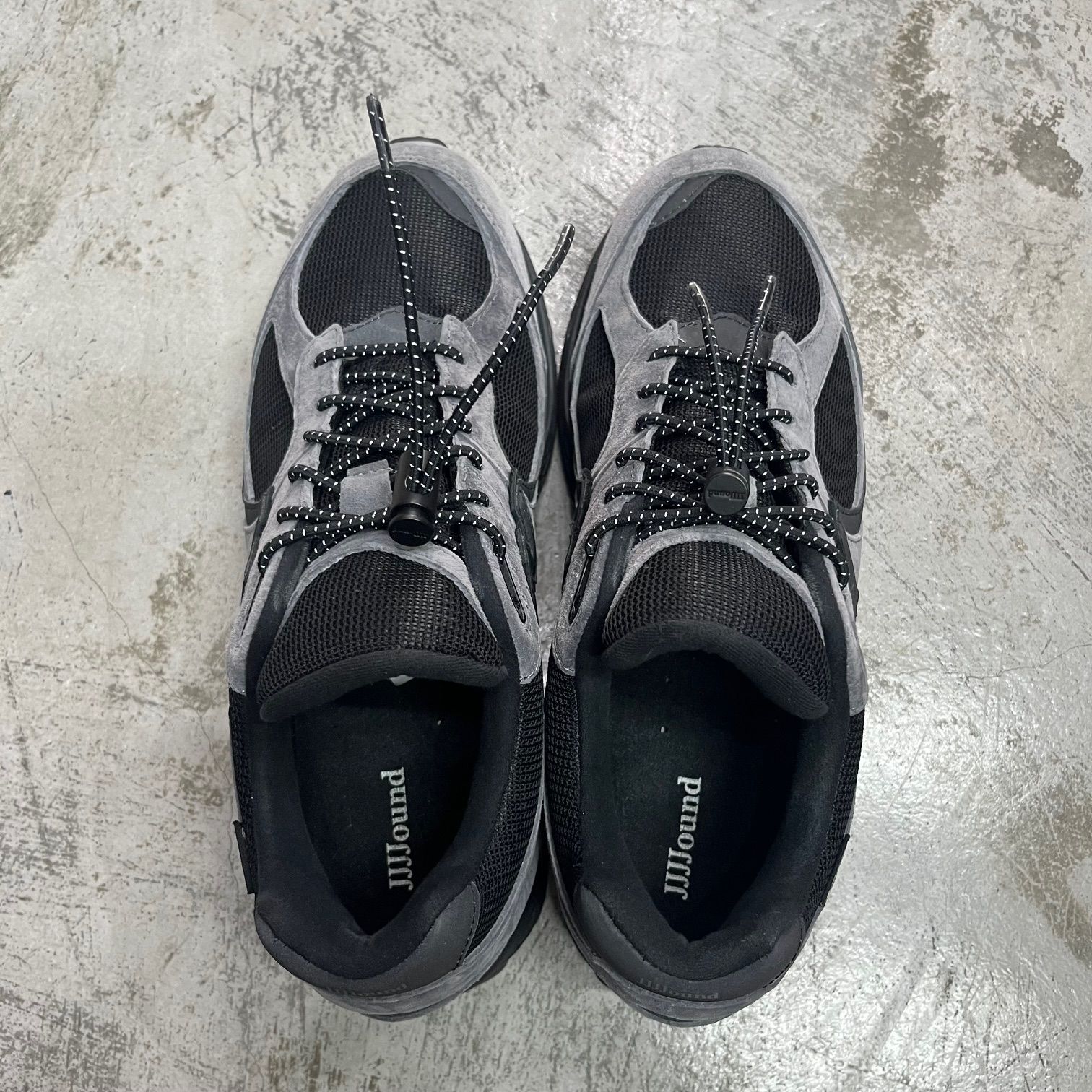 JJJJOUND × NEW BALANCE 2002R 