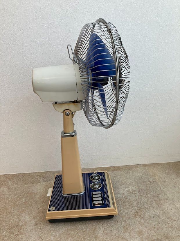 昭和レトロ当時物 東芝 扇風機 D-30PM 羽根径30cm 4枚羽根【完動品】 昭和レトロ当時物 東芝 扇風機 D-30PM 羽根径30cm 4枚羽根【完動