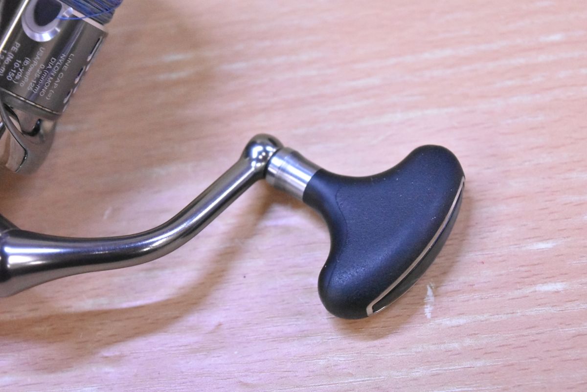 シマノ 18 ステラ 3000MHG スピニングリール SHIMANO STELLA ブラック