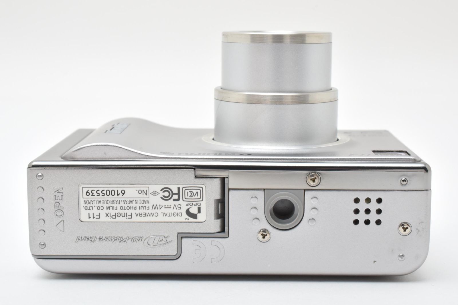 ☆極上品☆フジフイルム FUJIFILM FinePix F11 シルバー ☆極上品☆フジフイルム FUJIFILM FinePix F11 シルバー