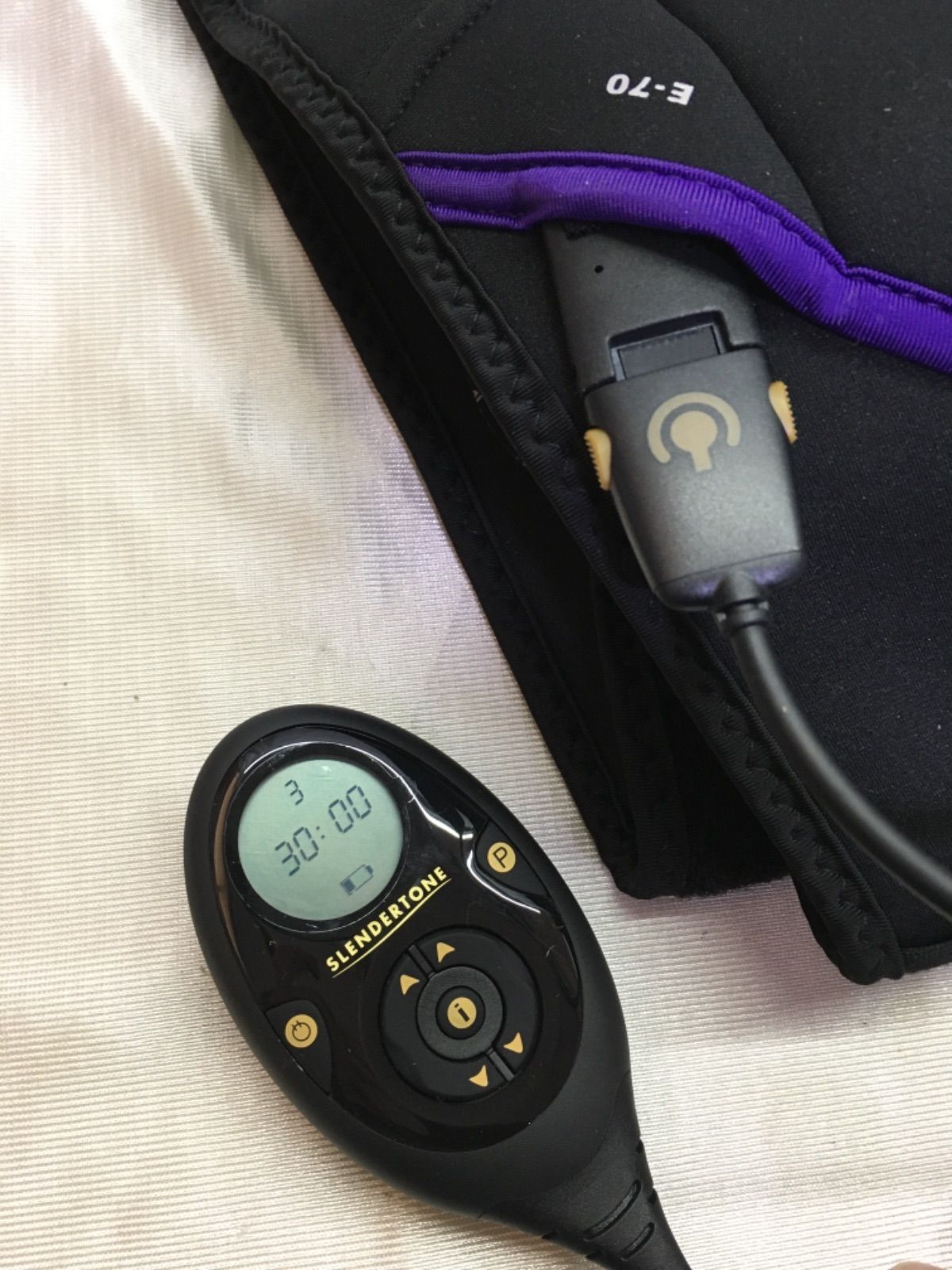 スレンダートーン プレミアム アブベルト＆コントローラー for Men