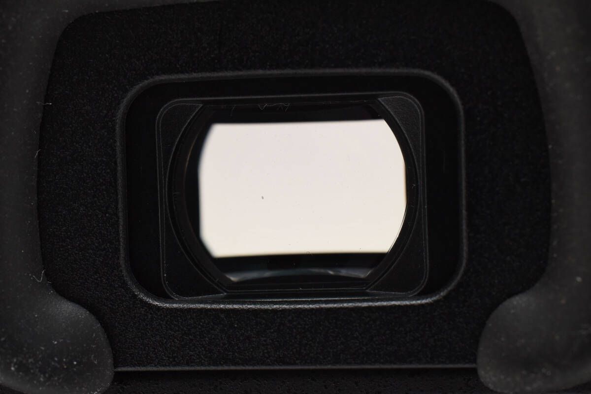 箱有り！レンズ2本でオールシーンに対応☆スマホ転送OK♪ニコン D7000♡ 本格一眼レフ！⭐️ニコン Nikon D7000⭐️ダブルレンズ