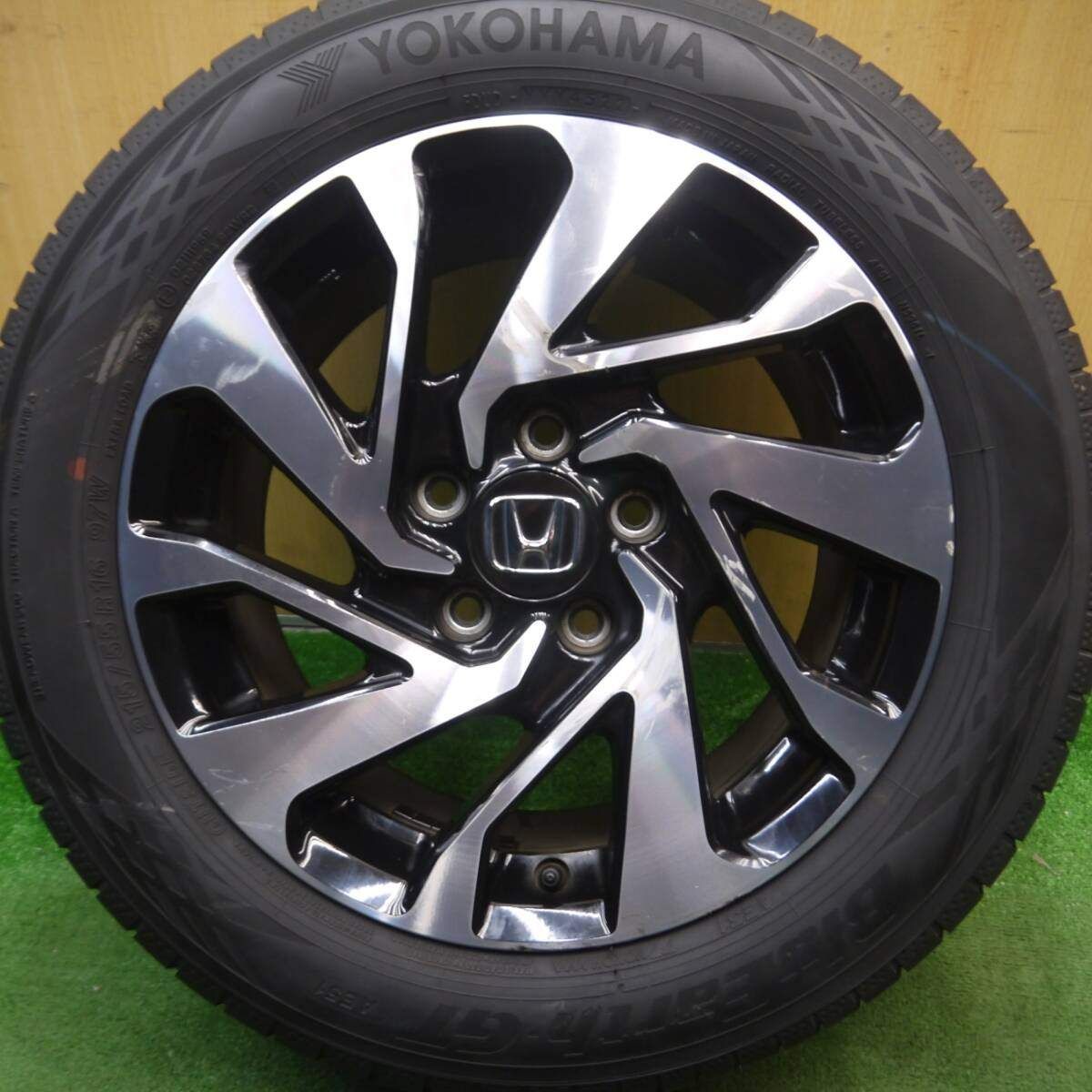 バリ溝 22年 8.5分 1本 ホンダ FC1 シビック 純正 215|55R16 ヨコハマ BluEarth-GT AE51 ブルーアース PCD114.3|5H 5030406Hノ