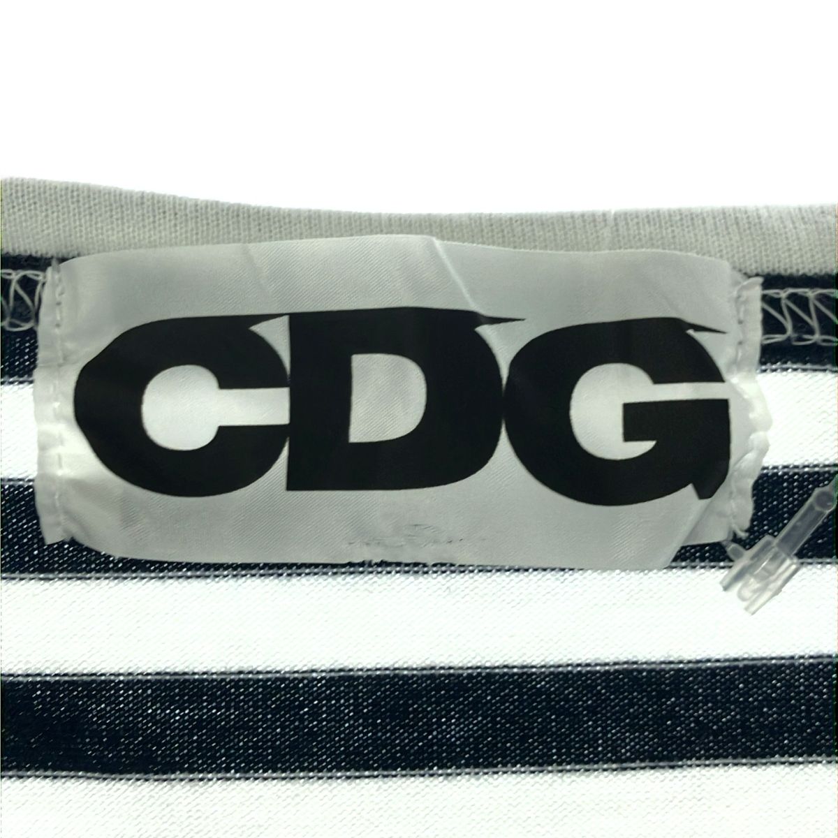 CDG by COMME des GARCONS シーディージーバイコムデギャルソン ロゴ