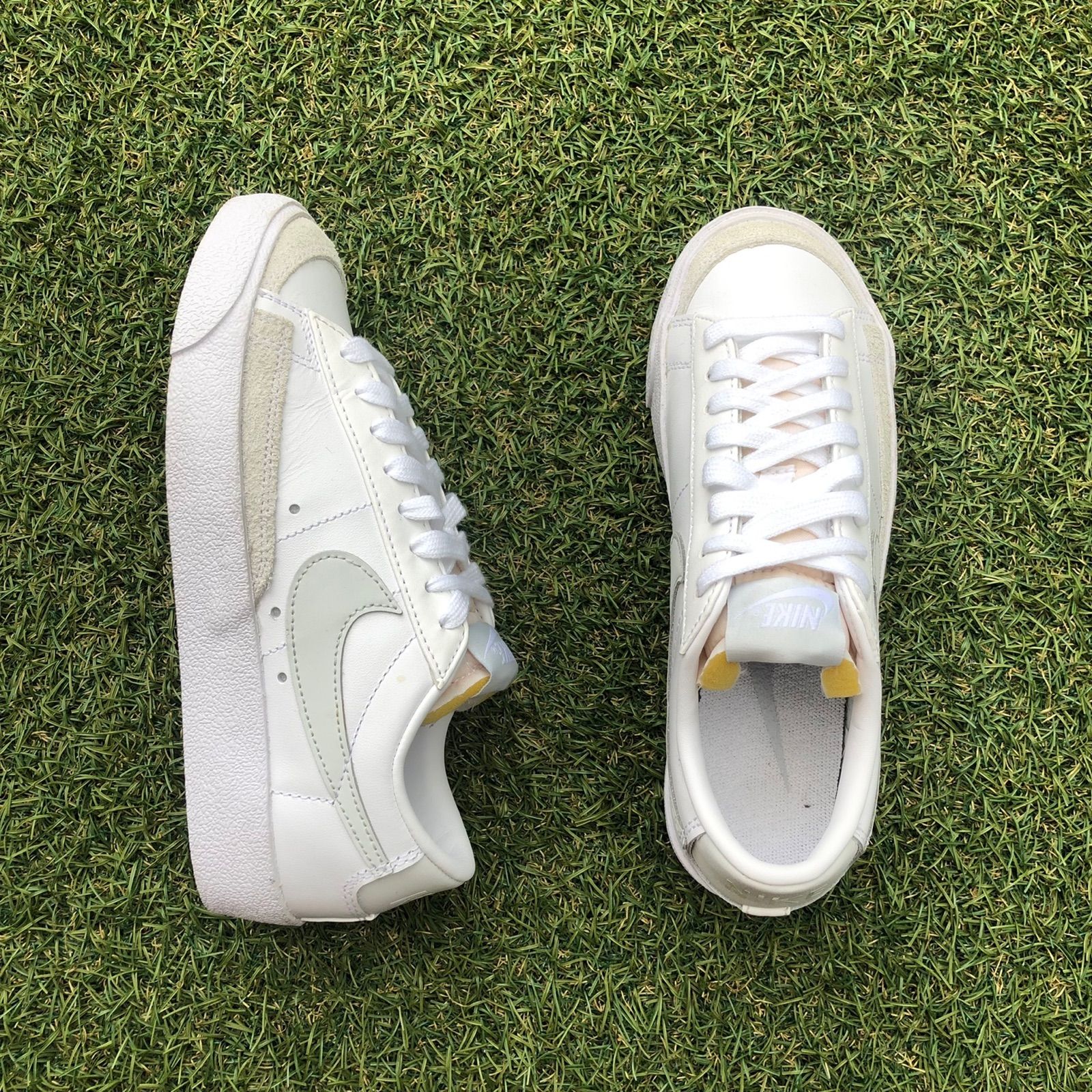 美品22.5 NIKE BLAZER LOW '77 ナイキ ブレザーHT450 - メルカリ