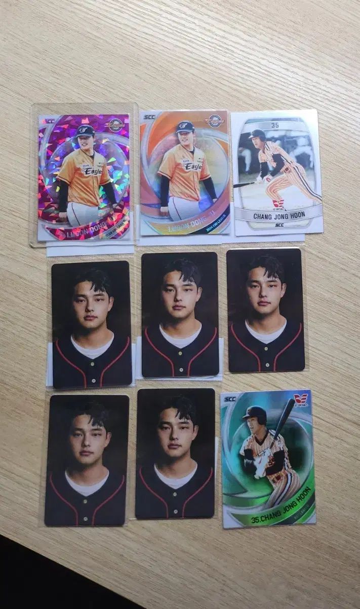 ハンファ イーグルス 文 棟柱 ムン ドンジュ 張 宗勲 チャン ジョンフン 選手 カード 新人王 ピンク パラレル