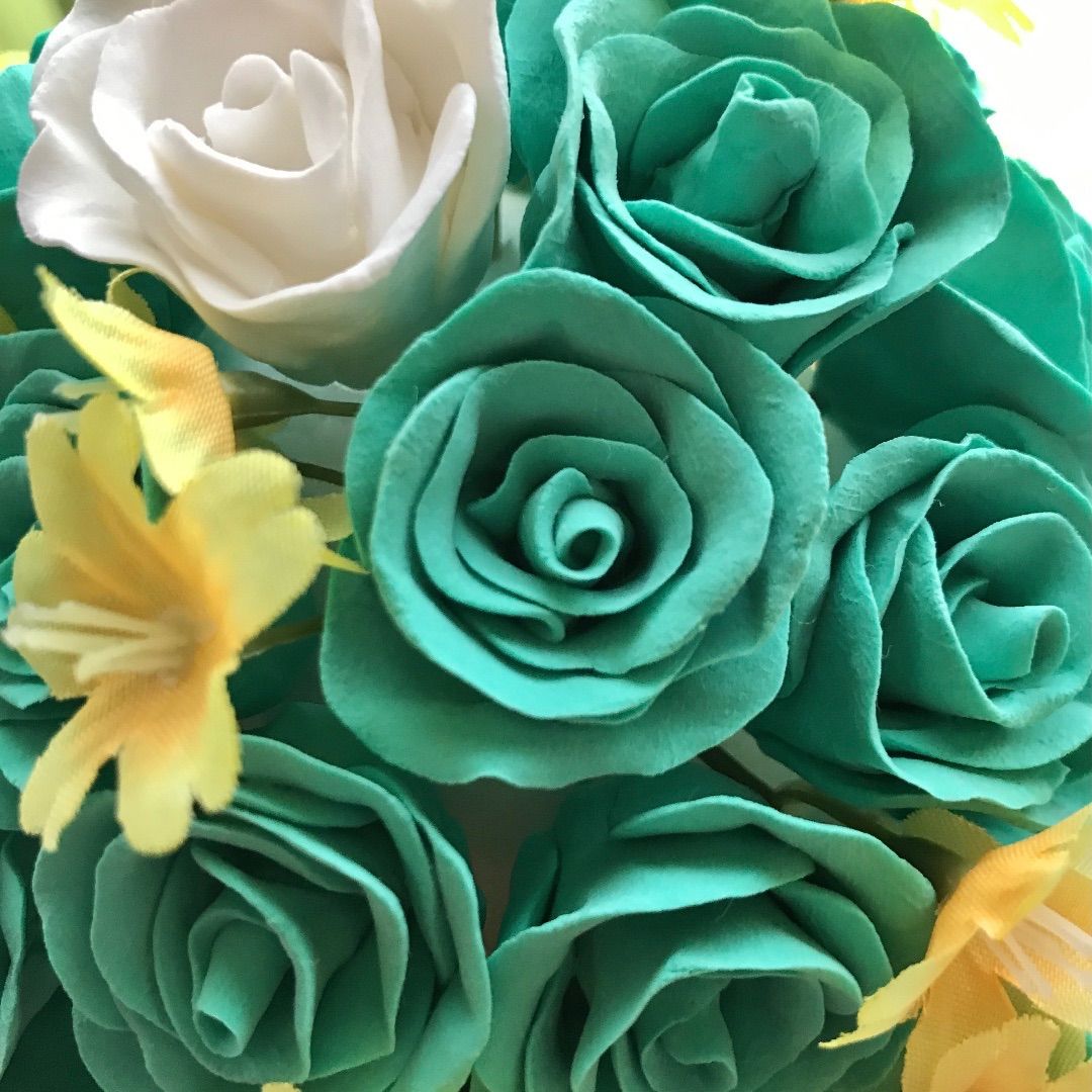 薔薇のトピアリー ミントグリーン 痛かろ 