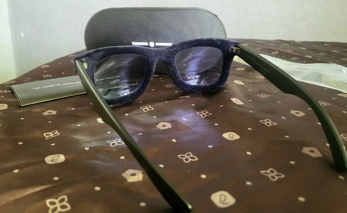 INDEPENDENT ベルベッド