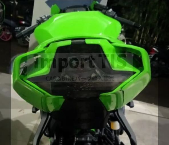 KB ZX-25R ZX-4R 10Rスタイル テールサイドパネル カーボン マット仕上げ 受注製造