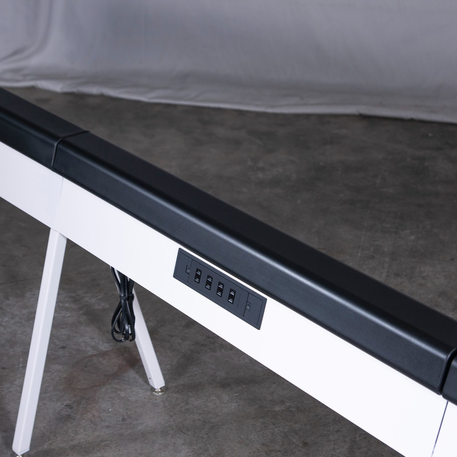 Knoll ベンチ ノル Horsepower ホースパワー 3連ベンチ 電源付き オフィス用家具 デザイナーズ家具 モダンデザイン 希少 関東限定配送◆ 美品 イトーキ Knoll ベンチ ノル Horsepower ホースパワー 3連ベンチ 電源付き