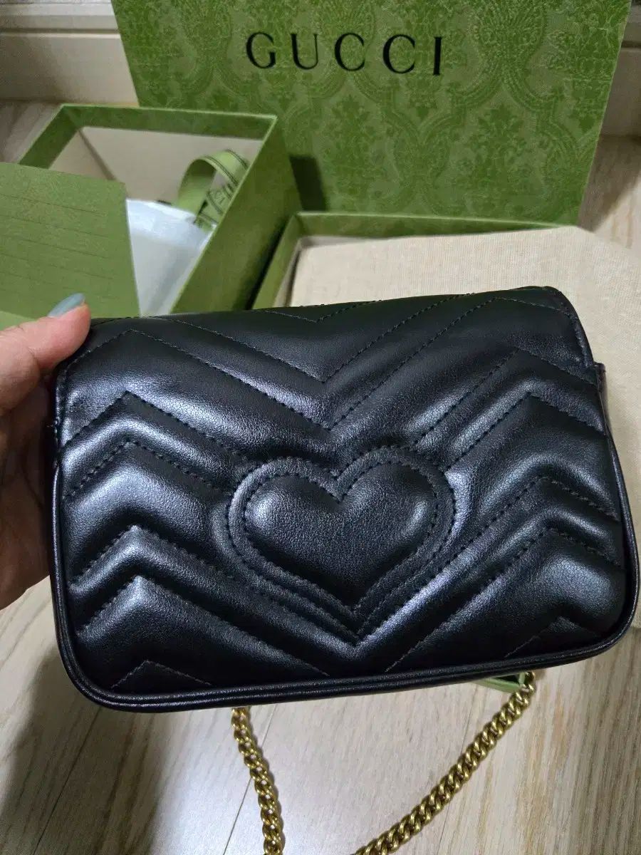 グッチ