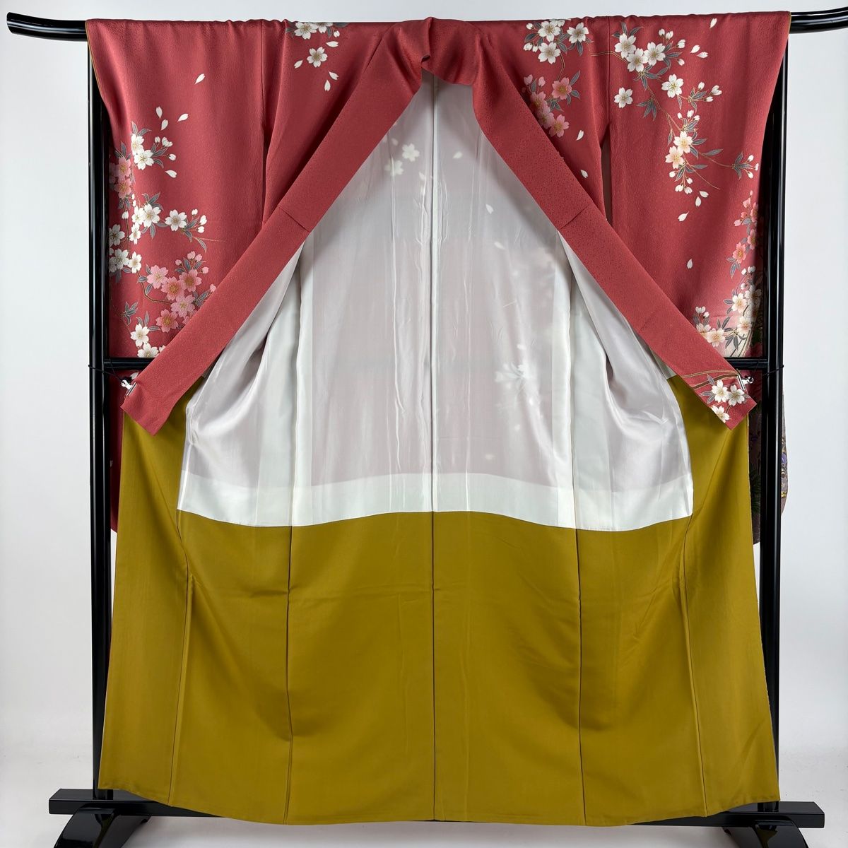 振袖　美品　身丈156cm　裄丈64.5cm　成人式　結婚式　正絹　MM59 振袖 身丈157cm 裄丈66.5cm M 袷 枝垂れ桜 金糸 銀通し 黒 正絹