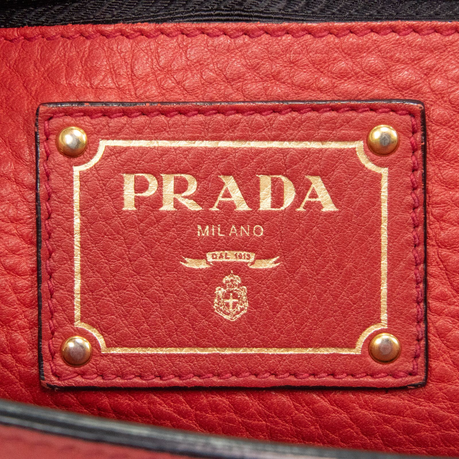 Prada 極美品 赤 クロスボディ ヴィッテロ レザー カメラバッグ プラダ