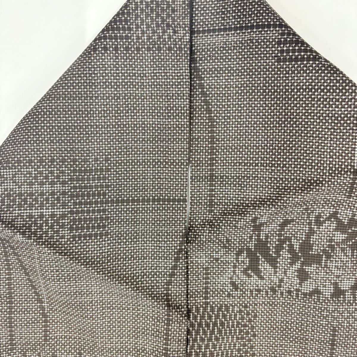 平和屋着物○本場大島紬 白大島 7マルキ 霞文 正絹 逸品 DAAW5154ud 平和