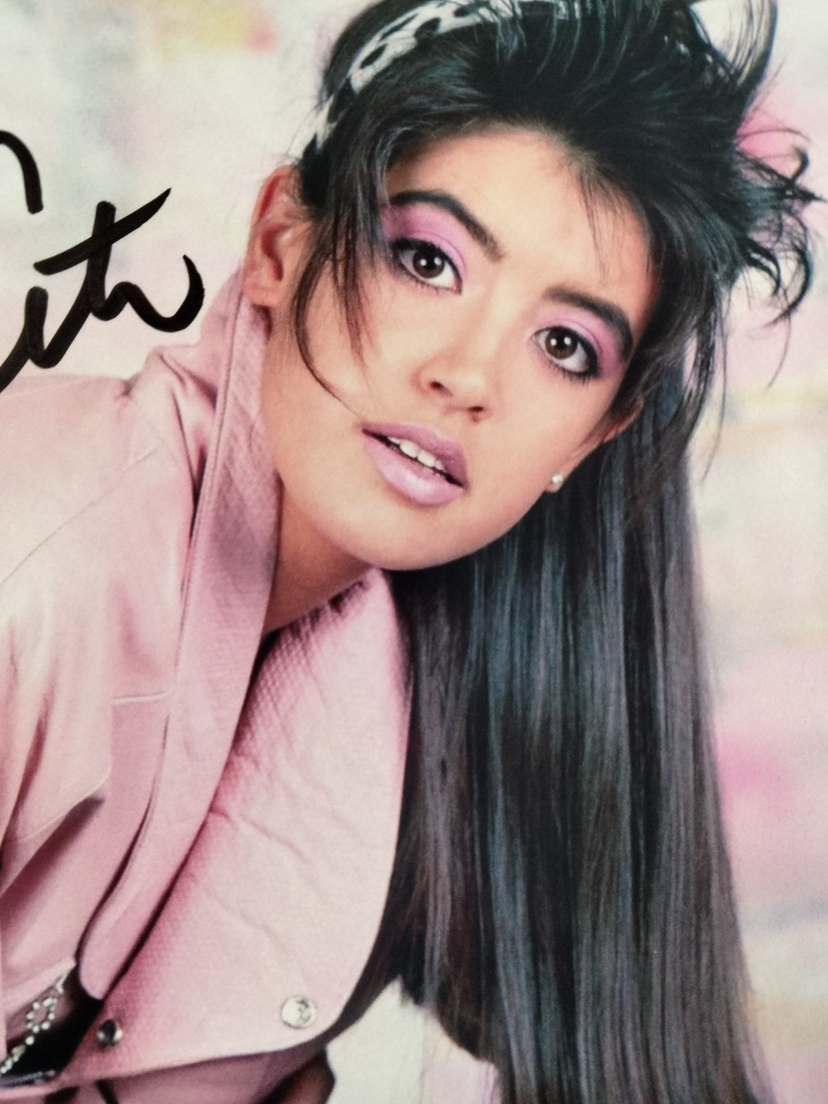 フィービー・ケイツ直筆サイン入り2Lサイズ写真…プライベート・スクール ①