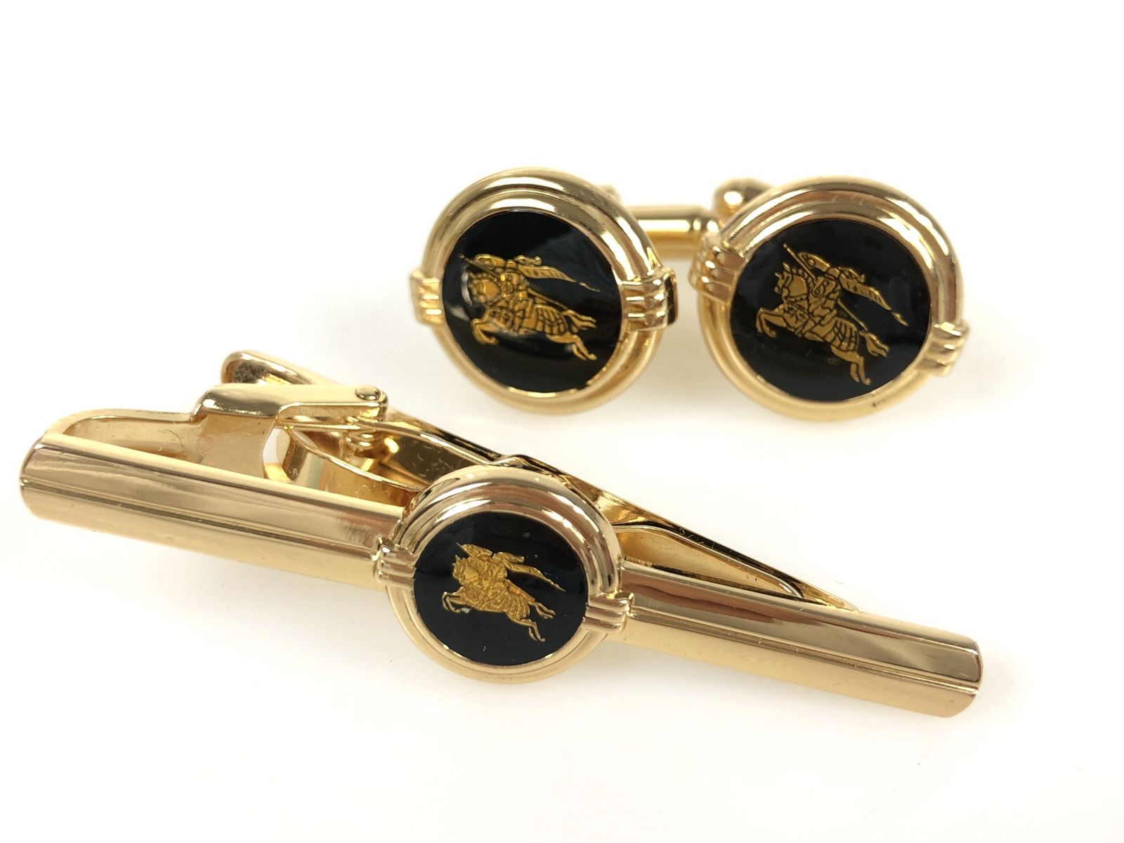 新品 未使用 BURBERRY バーバリー カフス タイピン ホース 馬 ロゴ Burberry バーバリー タイピンカフスセット ホースロゴ ゴールド系