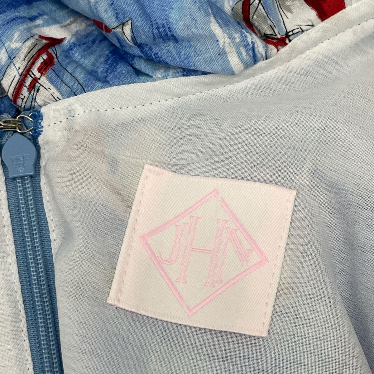 ﾌﾞﾙｰ ﾖｯﾄ柄