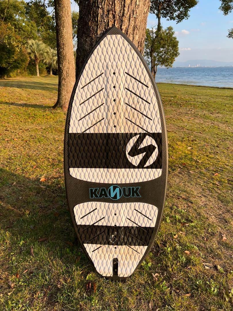 【大幅値下】5’3 FREE MOVEMENT ショートボード テールパッド付き 5'3 FREE MOVEMENT ショートボード テールパッド付き FCS エフ