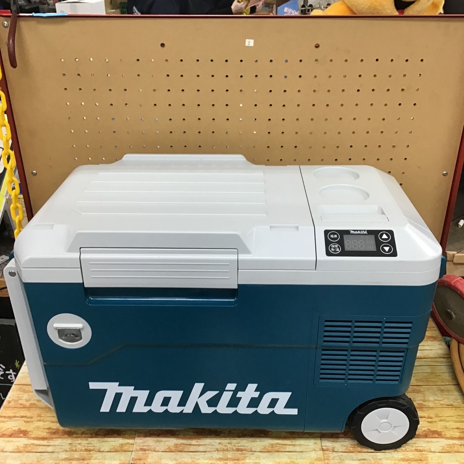 ☆マキタ(makita) コードレス冷温庫 CW180DZ【川崎店】 - メルカリ