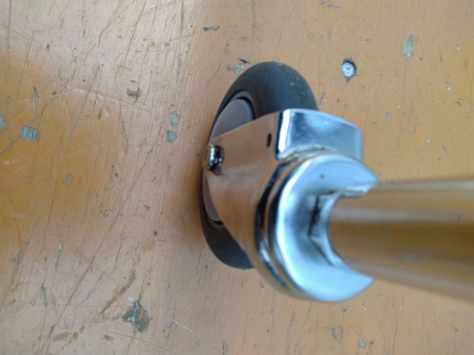 送料無料 一部地域を除く ワケアリ 星光医療器製作所 アルコー1S型 歩行器 KM-25-0917-13 STEELWINDOWSANDDOORS_COM