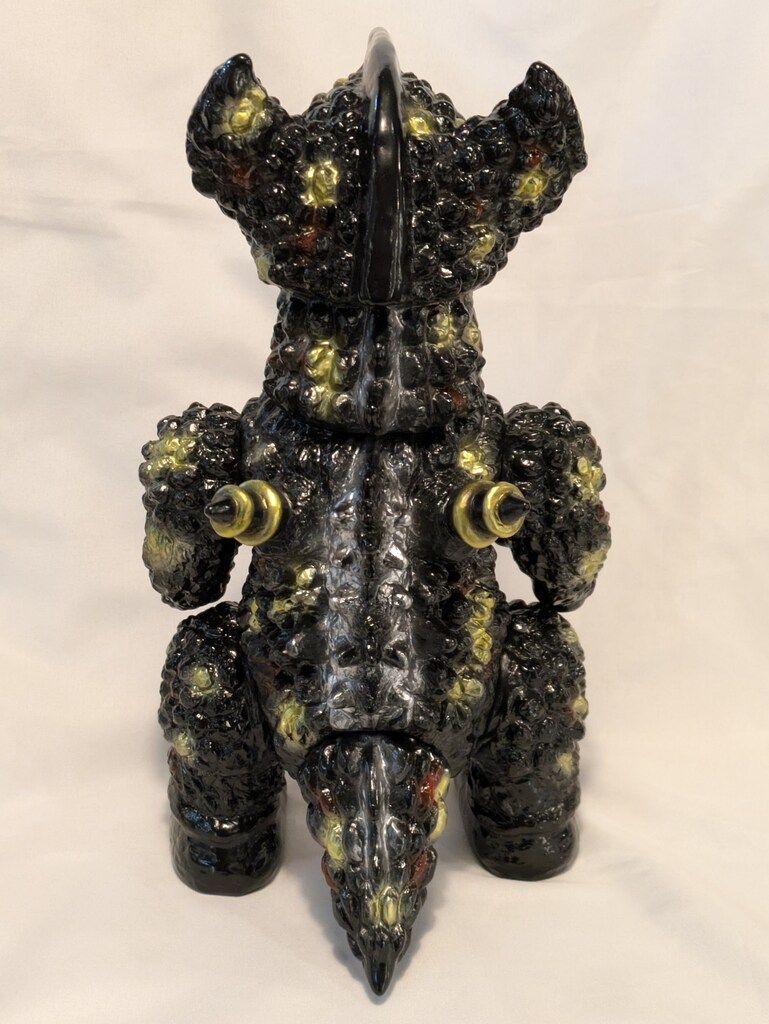 RAI SOFUBI 惑星角龍エンリコモンス 黒成型