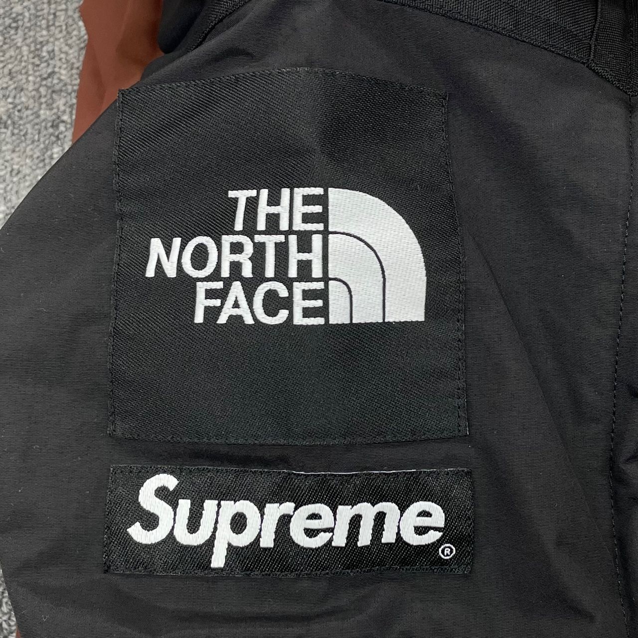 国内正規 新品 Supreme THE NORTH FACE 22AW コラボ アポジー 
