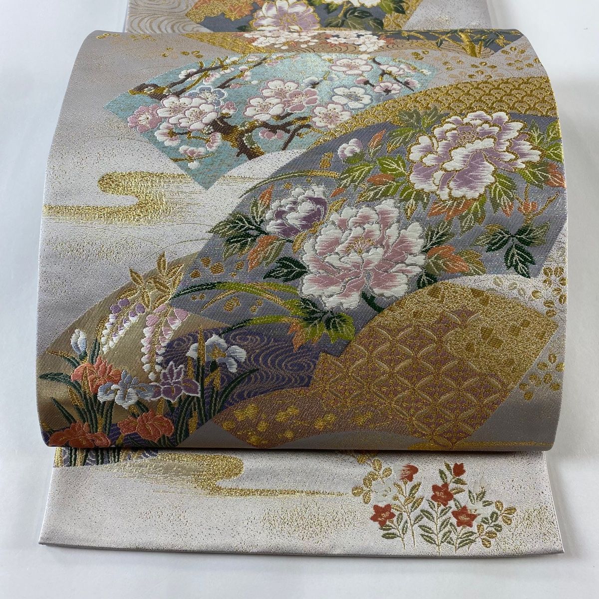 袋帯 美品 秀品 四季粋扇文 金糸 箔 灰茶 六通 正絹 【中古 袋帯 美品 秀品 四季粋扇文 金糸 箔 灰茶 六通 正絹 【中古