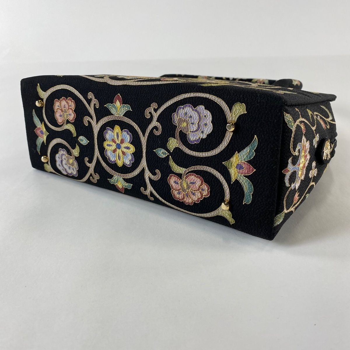 和装バッグ 美品 逸品 OKAJIMA 共箱付 象 花唐草 金彩 正絹 和装小物