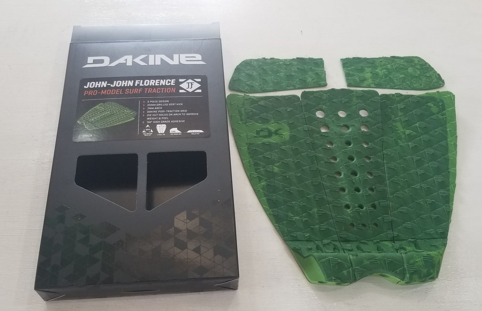 ダカイン デッキパッド デッキパッチ DAKINE サーフィン - サーフィン