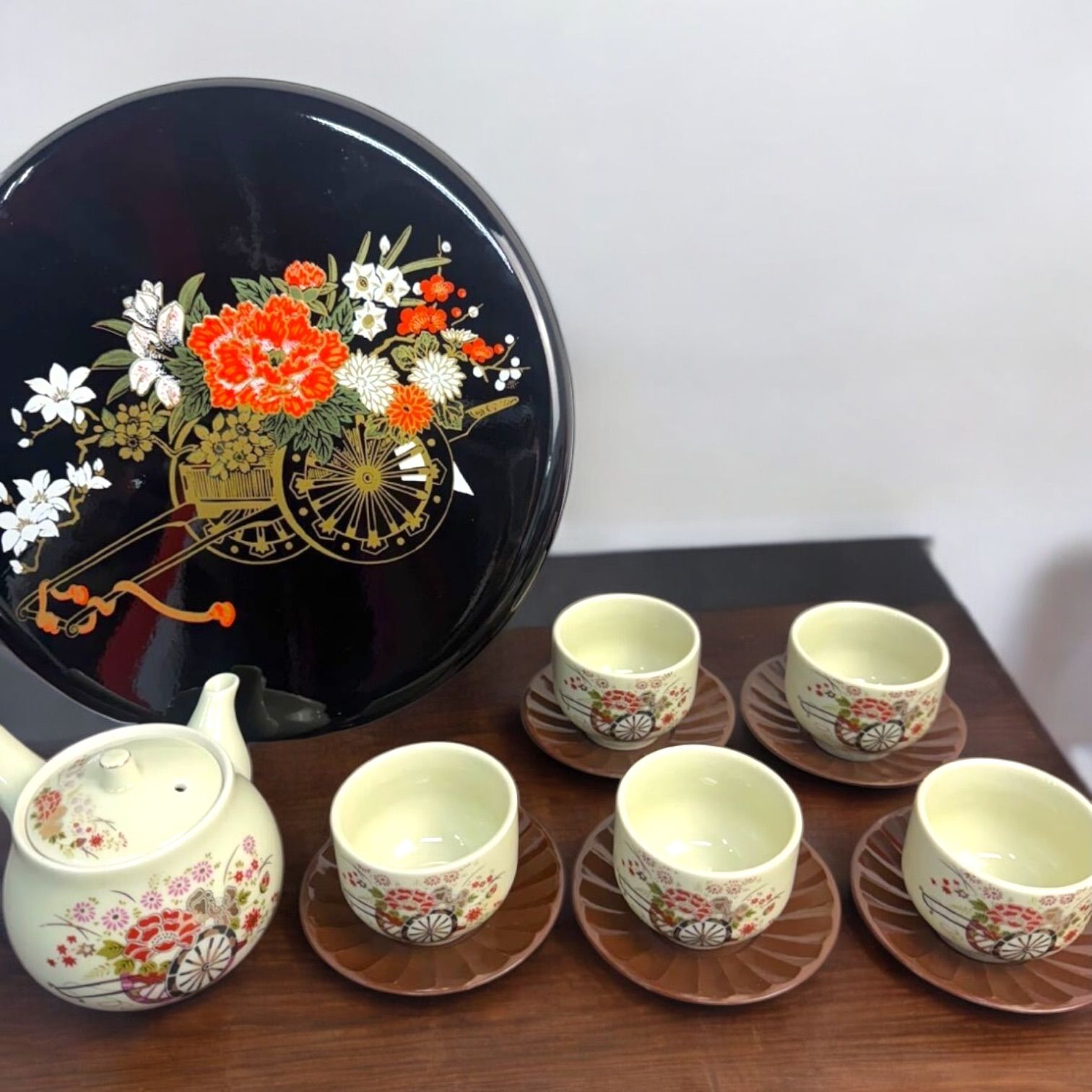 茶道具 源右衛門茶器揃 急須 湯呑茶碗5客 茶器 茶道具 源右衛門茶器揃 急須 湯呑茶碗5客 茶器