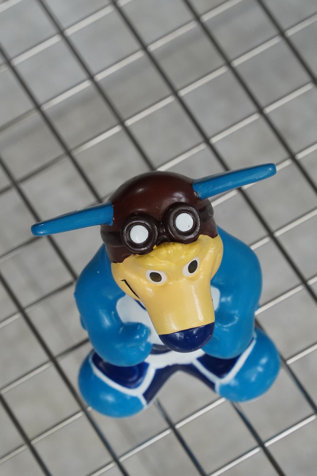 【希少】横浜フリューゲルス／トレーナーLサイズ(黒)／FLUGELS／とび丸 1992年 Jリーグ 横浜フリューゲルス 公式マスコット「とび丸