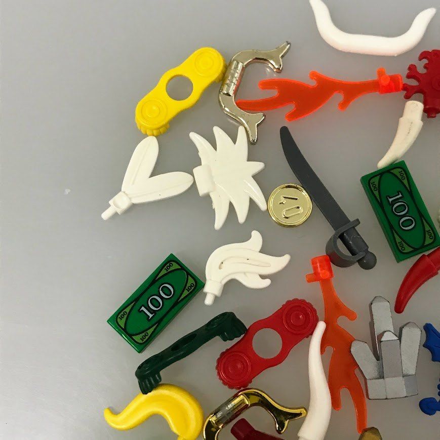 LEGO レゴ パーツ 装飾品 大量 NP-463 レゴ お城シリーズ パイレーツ 南海の勇者シリーズ 金貨 コイン お金 肩章 エポレット 羽飾り 他 465 WWW_NOITHATQUANGTHANH_NET