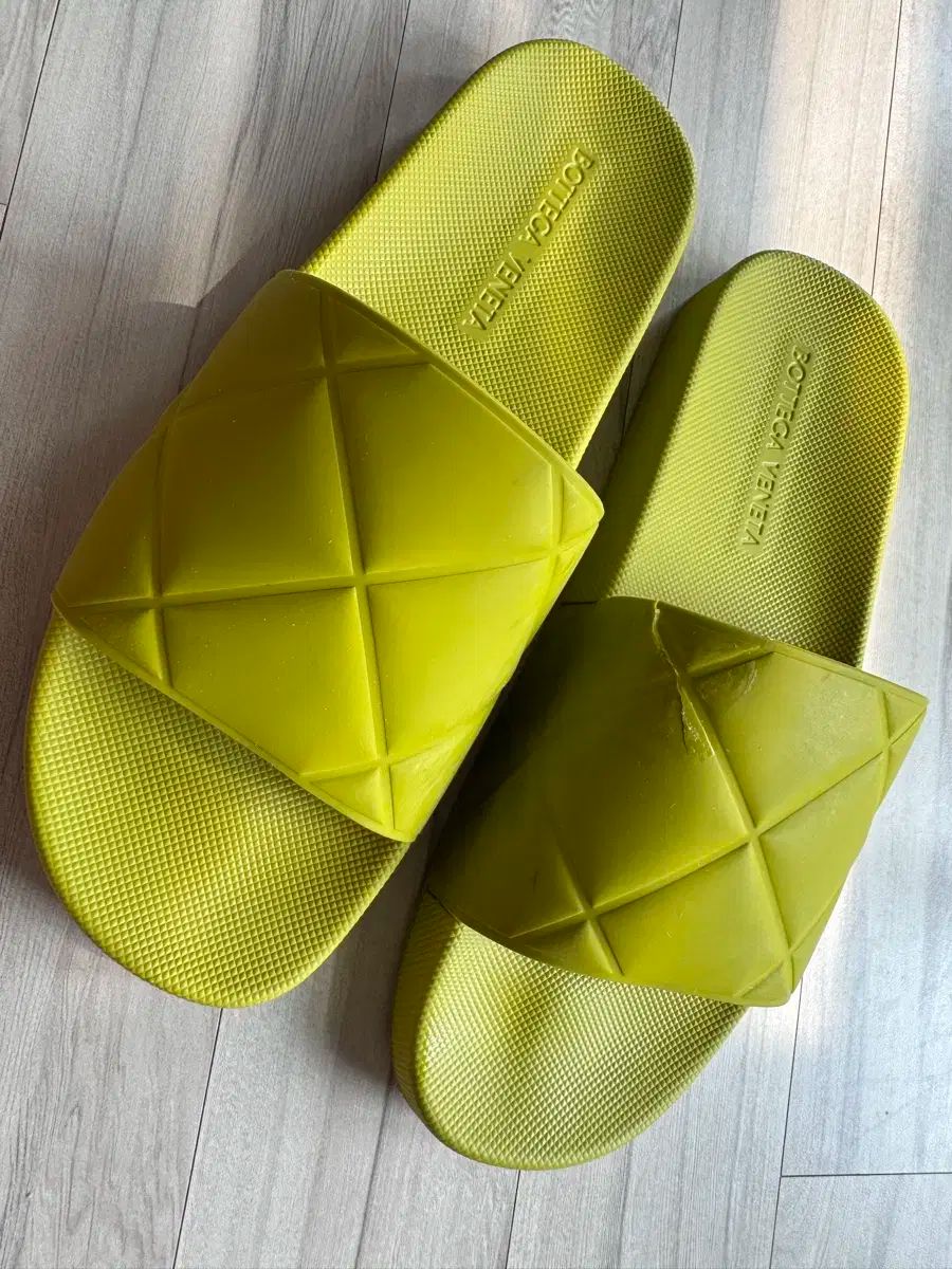 未使用 Bottega Veneta ビーチサンダル 43グリーン