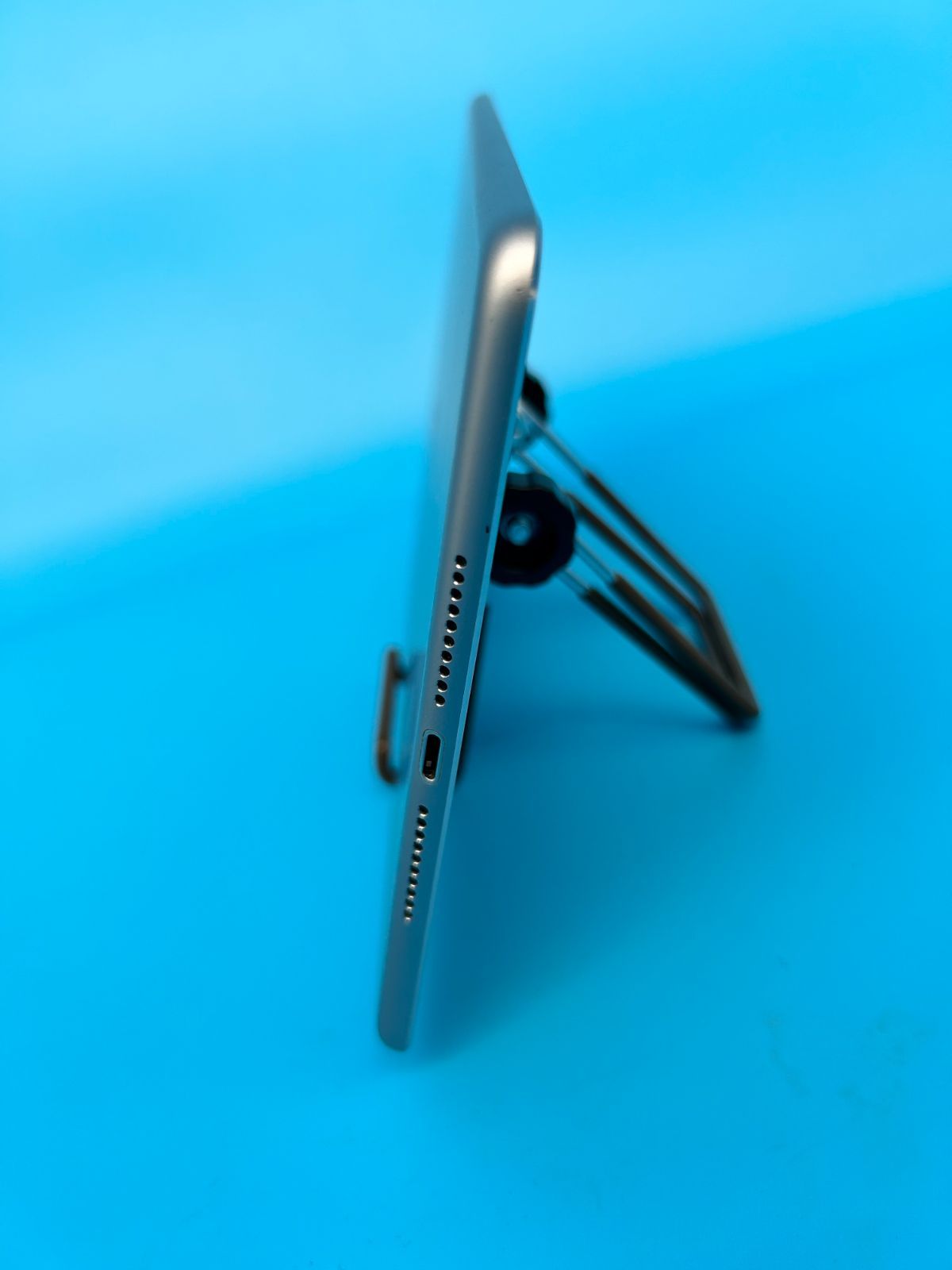 SIMロック解除済】iPad mini 4 Wi-Fi + Cellular 32GB スペースグレー