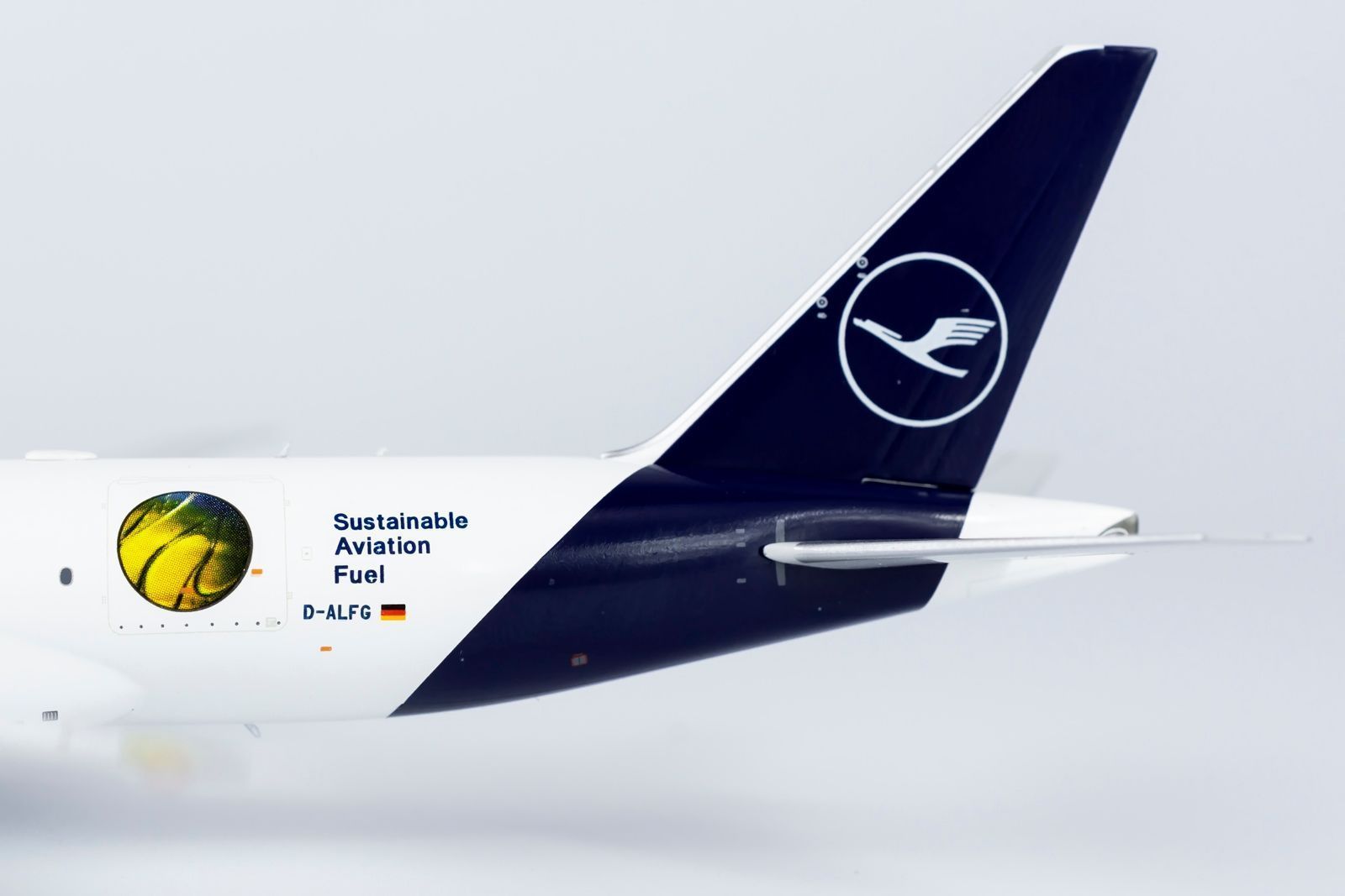 777F