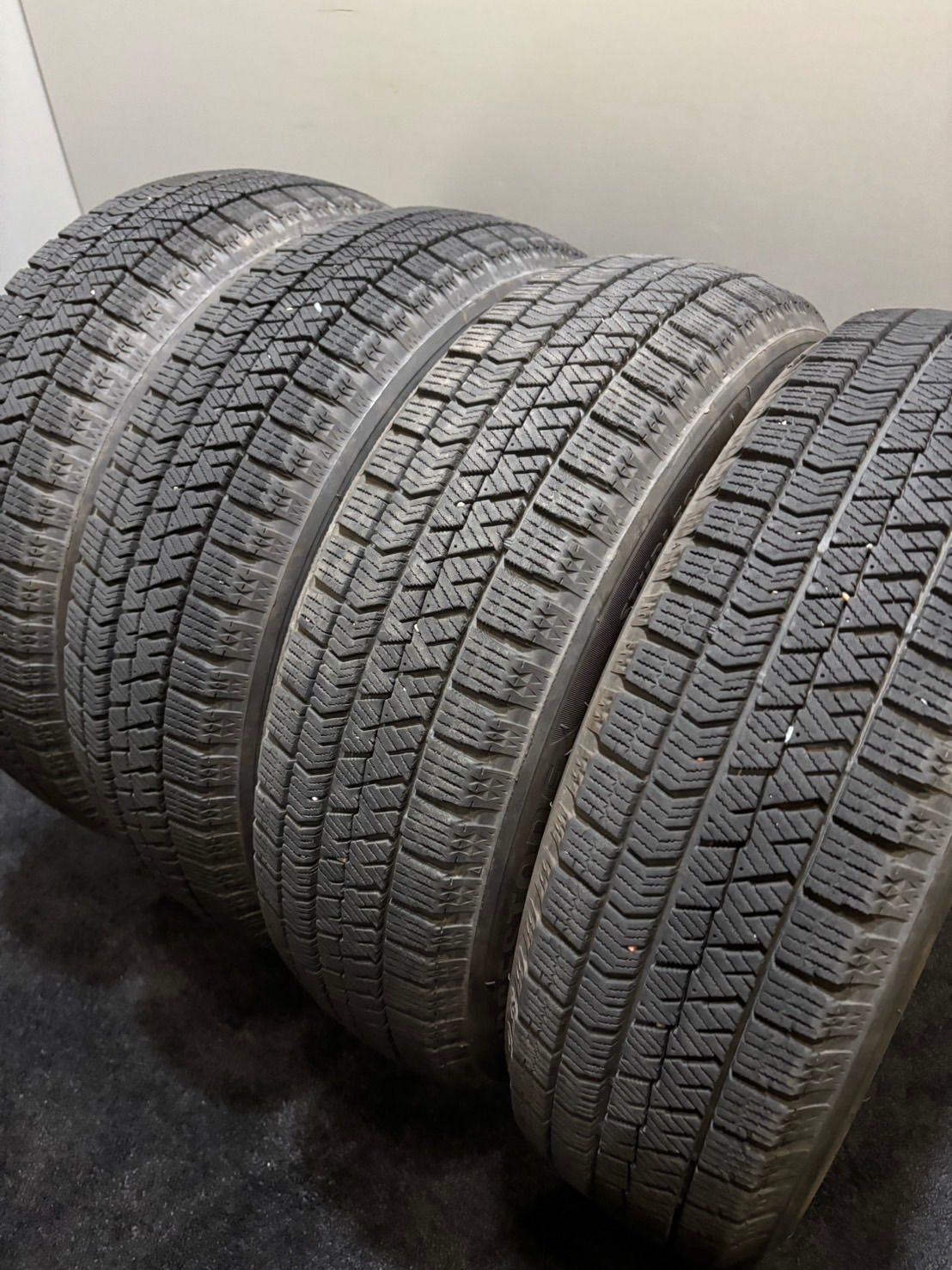 ☆225/55R17 BRIDGESTONE/VRX2 21年製 スタッドレス 4本 ブリザック
