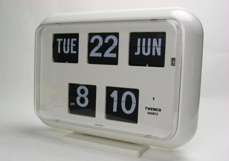 ジャンク品 トゥエンコ QD-35 時計 白 パタパタ時計 掛け時計 ホワイト