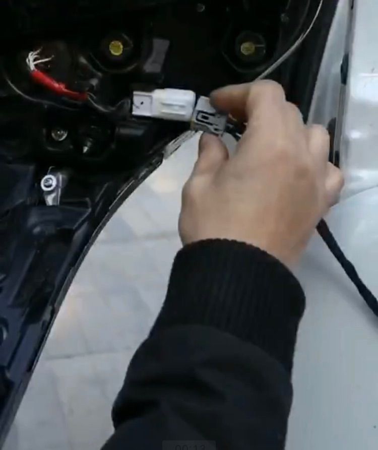 アルファード30系 後期サイド流れるウインカー