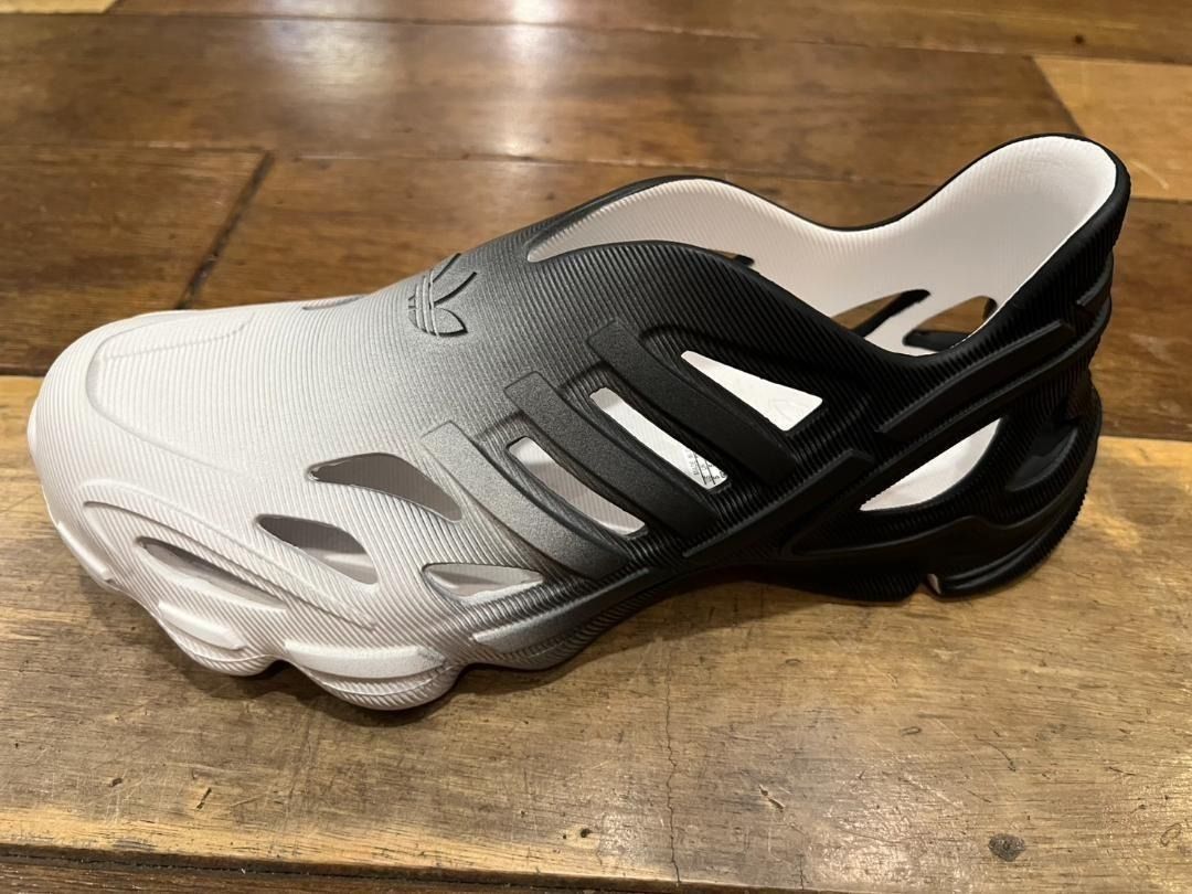 EST】新品 海外限定モデル アディダス adiFOM スーパーノヴァ IF3961 