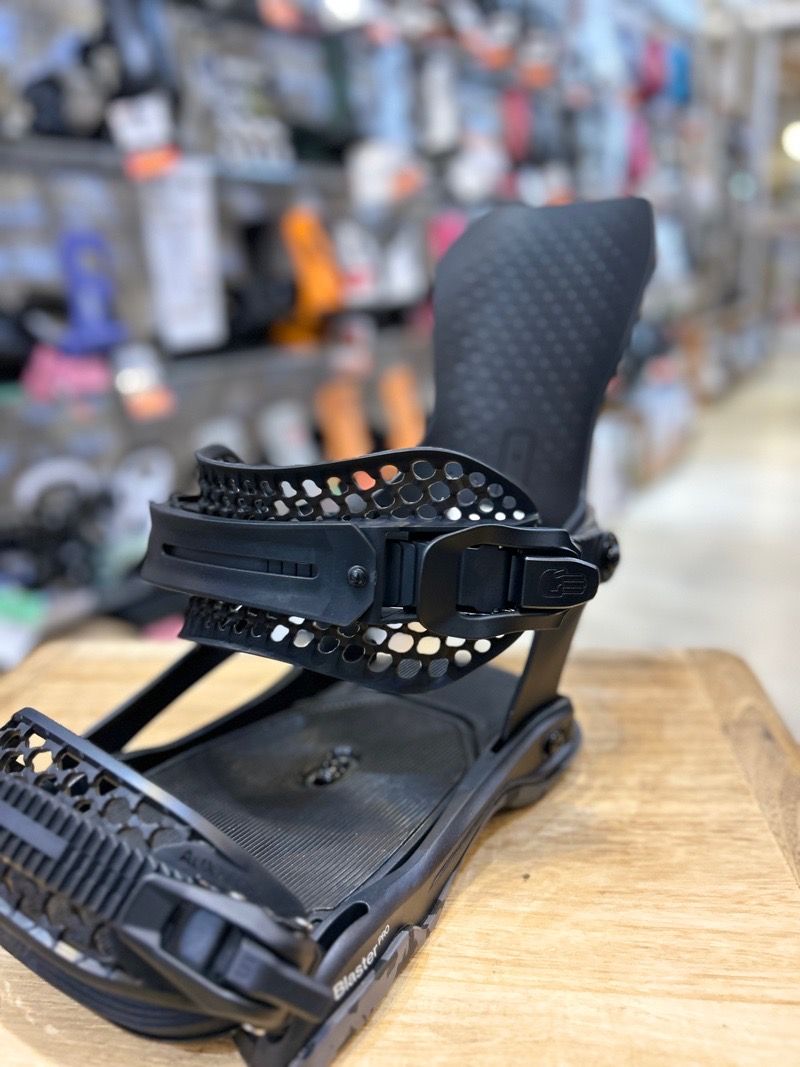 バインディング