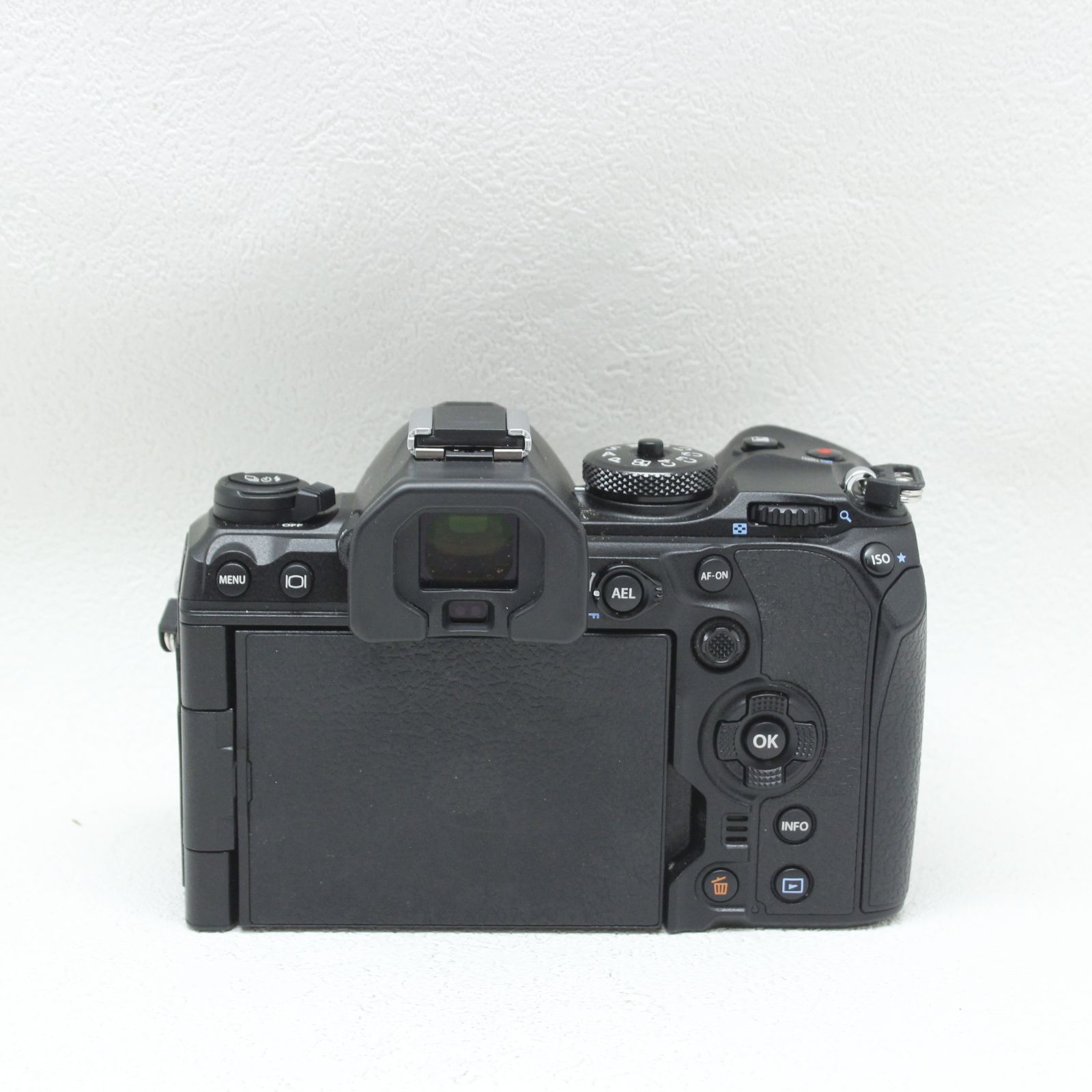 SYSTEM OM-1