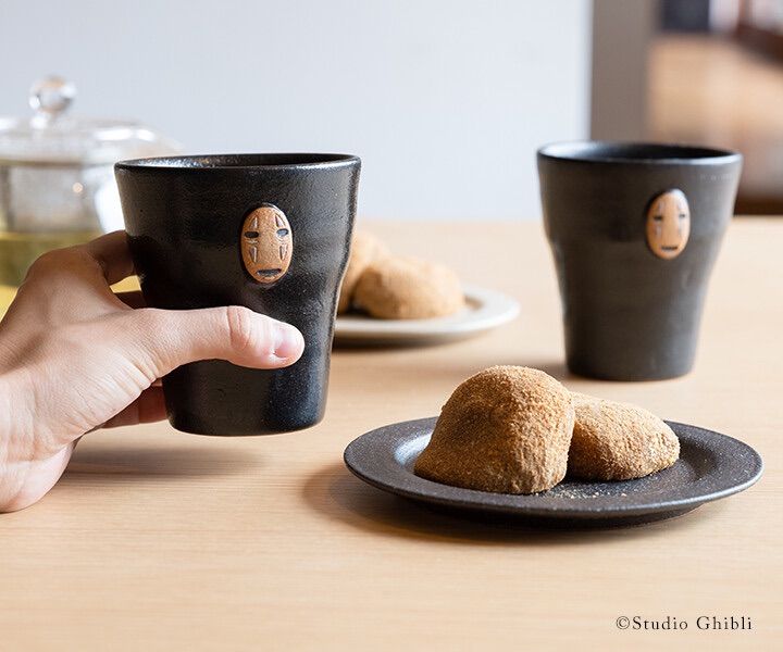 千と千尋の神隠し カオナシ 陶器容器 信楽焼・明山の千と千尋の神隠しカオナシのフリーカップghibli-02