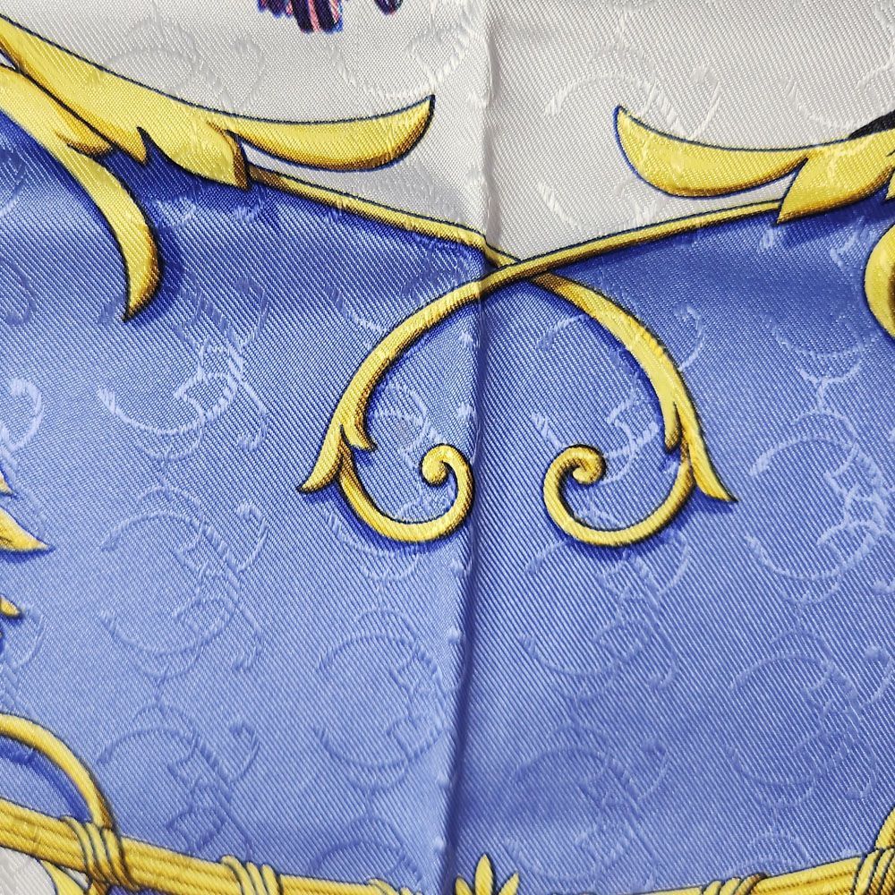 エルメス HERMES スカーフ カレ90 LA CLE des CHAMPS ｢自由の天地への