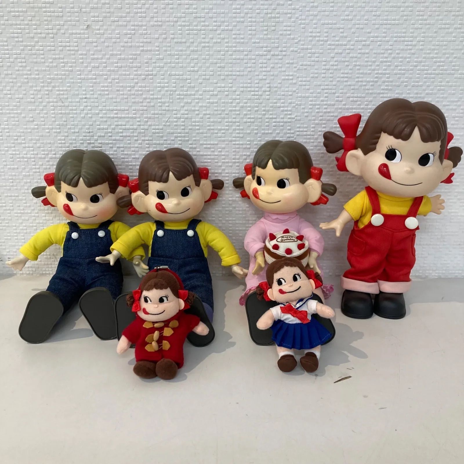 ペコちゃん人形とキーホルダー6体セット 不二家 誕生日 バースデー おすわり 学生服 ダッフルコート ふじや yp