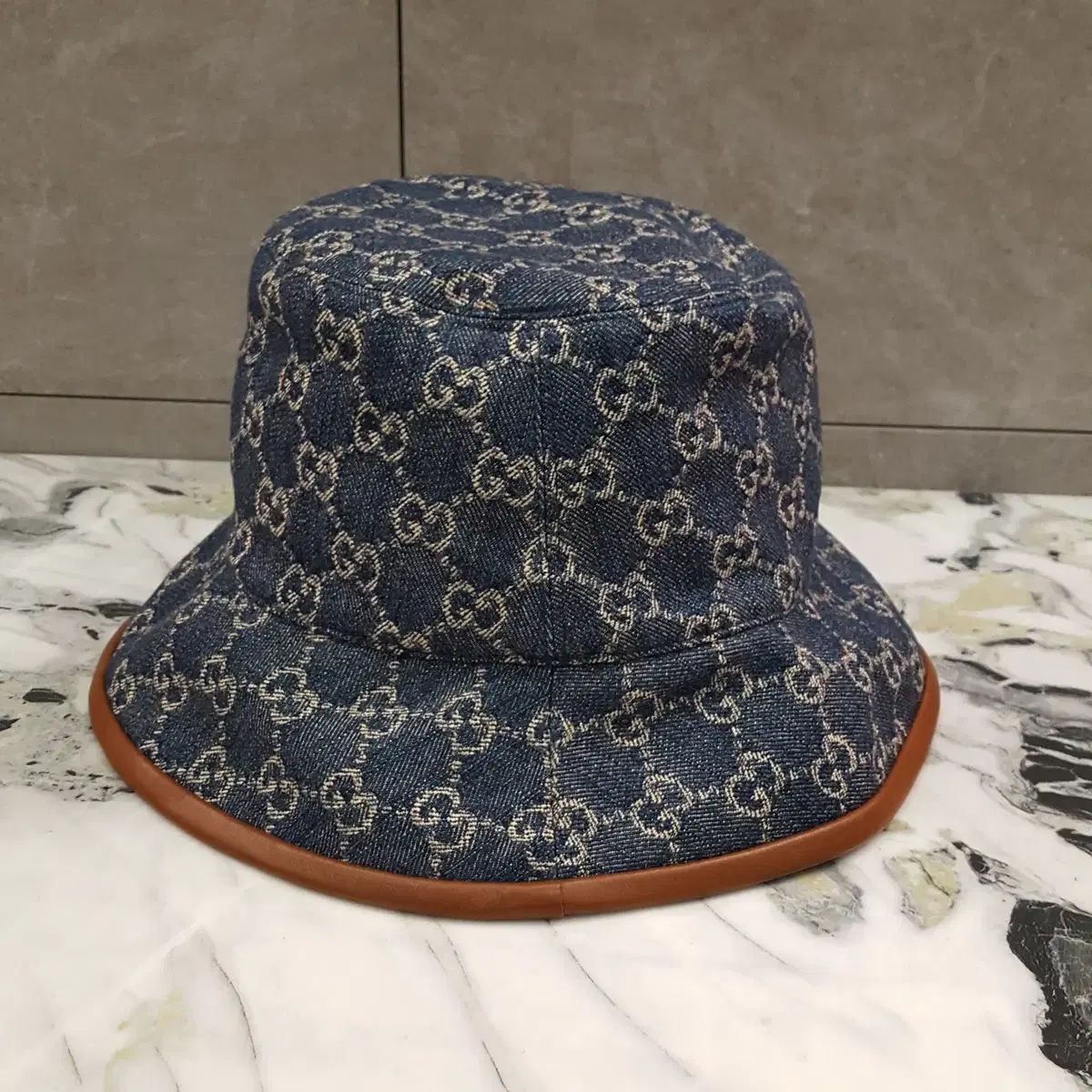 バケットハット