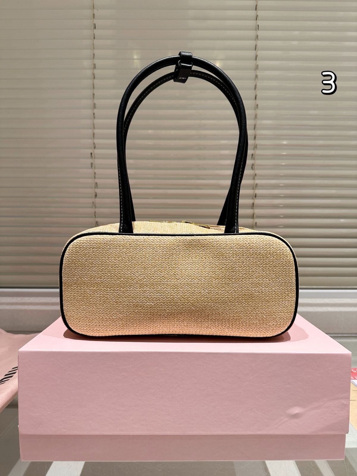 【完売必至】ミュウミュウ■グレースルックス ブリーフケース すぐ届く∞MiuMiu国内∞グレースルックス ブリーフケース
