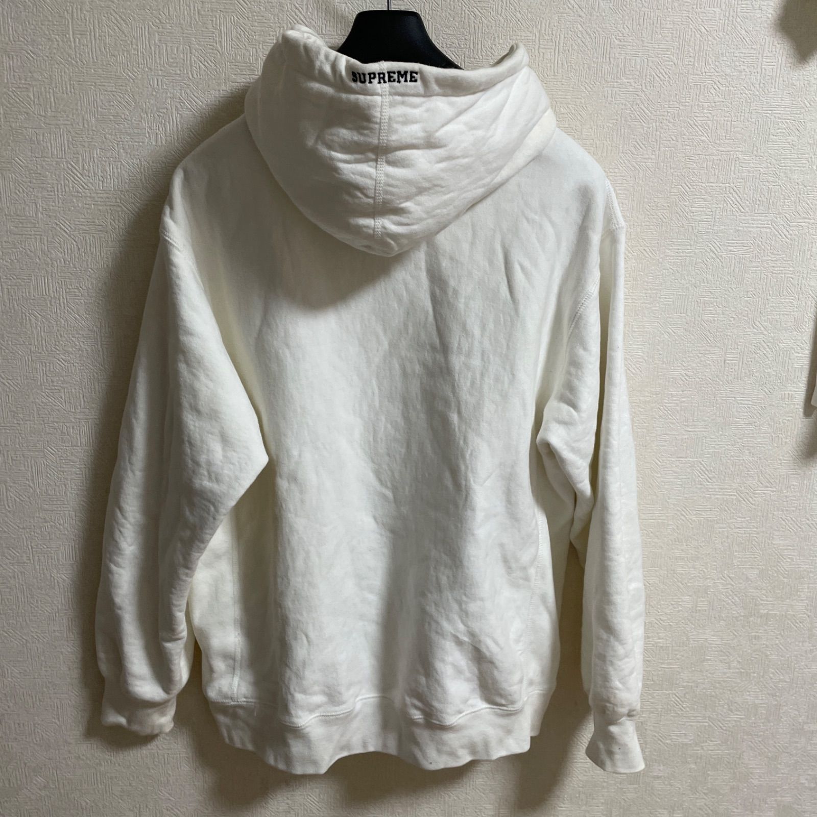 SUPREME スワロフスキー ホワイト パーカー size:M A63 - メルカリ