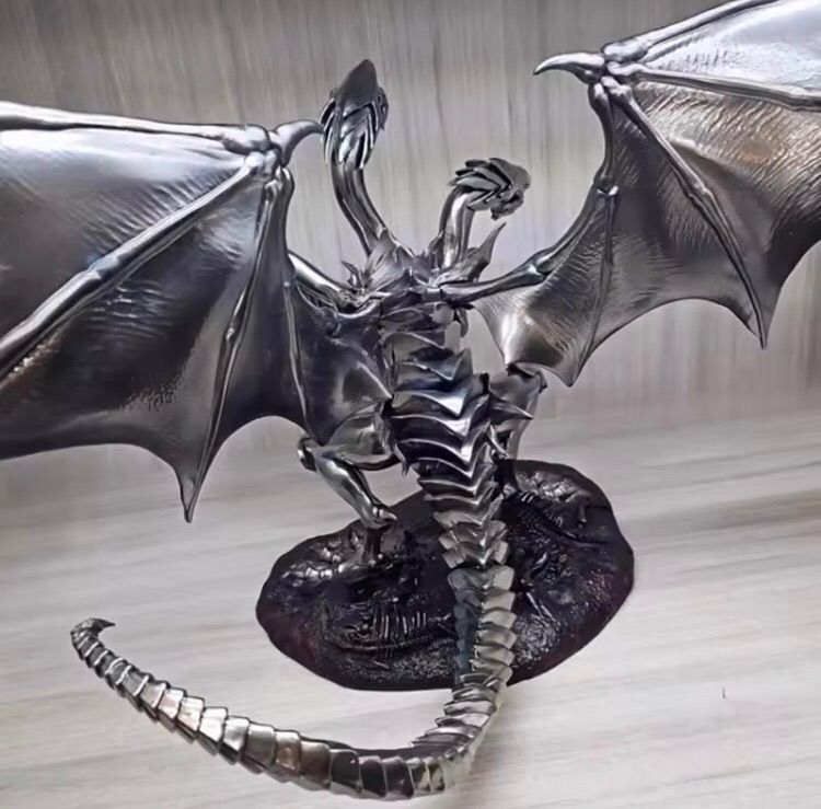 遊戯王 ブルーアイズアルティメットドラゴン フィギュア