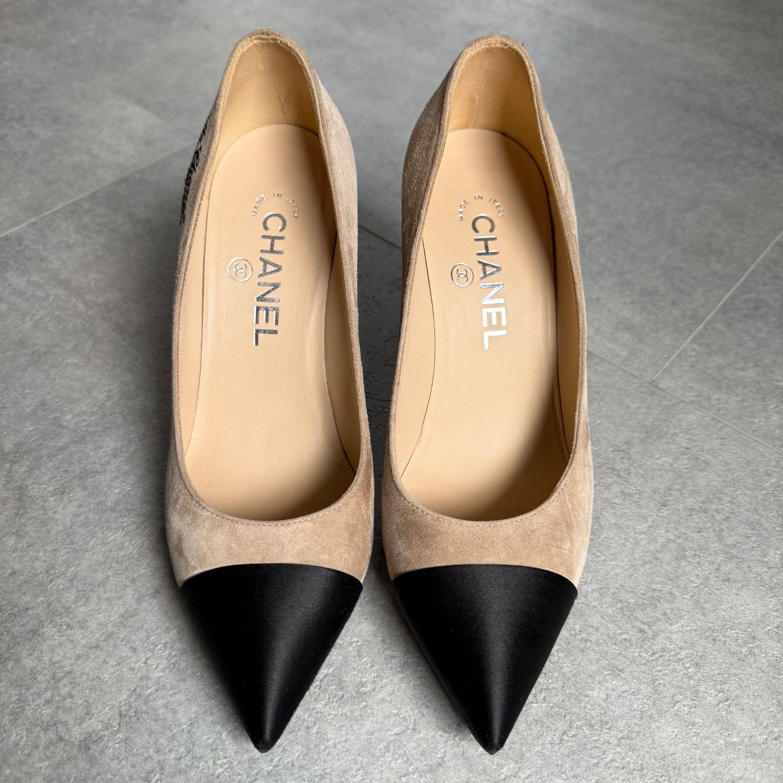 美品 シャネル ココマーク スエード サテン パンプス ロゴ ベージュ  